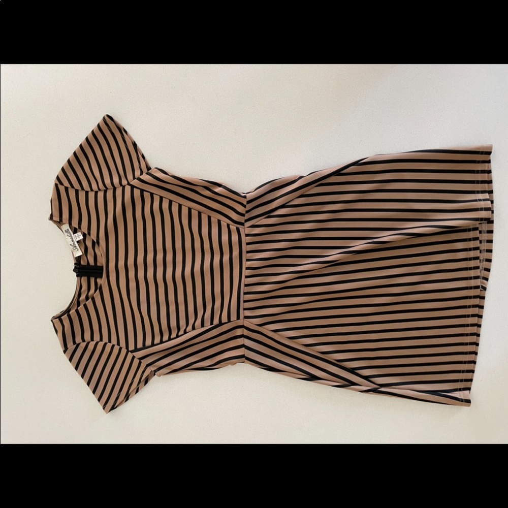 Striped neutral dress. Very flattering